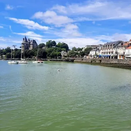 דירה Elegante Maison De פורניק