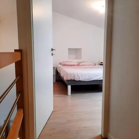 Elegante Maison De דירה פורניק