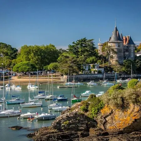 Elegante Maison De פורניק